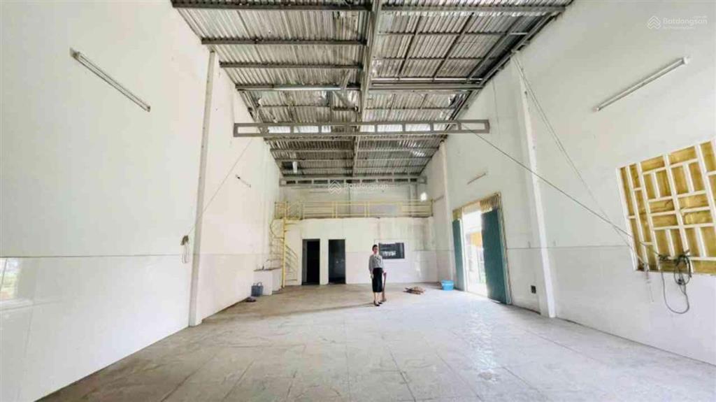 Bán gấp xưởng mặt tiền tân hiệp 8126.3m, 6 tỷ  cho thuê 100 triệu/năm