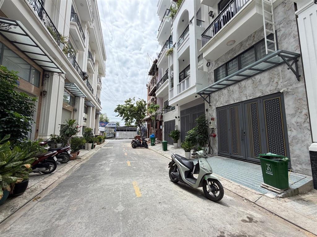 Nhà trọ vip 9 phòng cho thuê 45 tr/tháng, chủ định cư úc hạ giá 400 triệu