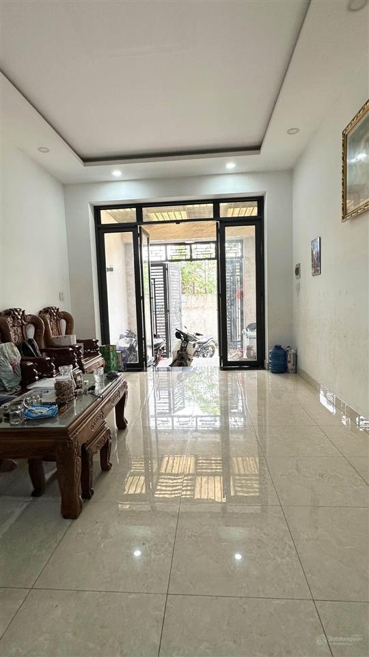 Nhà đẹp bà điểm hóc môn 76m2 (4x19m) 3 tầng 4pn hẻm ô tô thông thoáng 4.9 tỷ