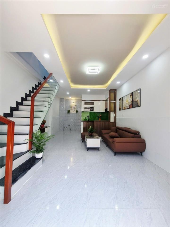 3,49 tỷ sở hữu nhà 2 tầng 2pn 2wc ht33/q12