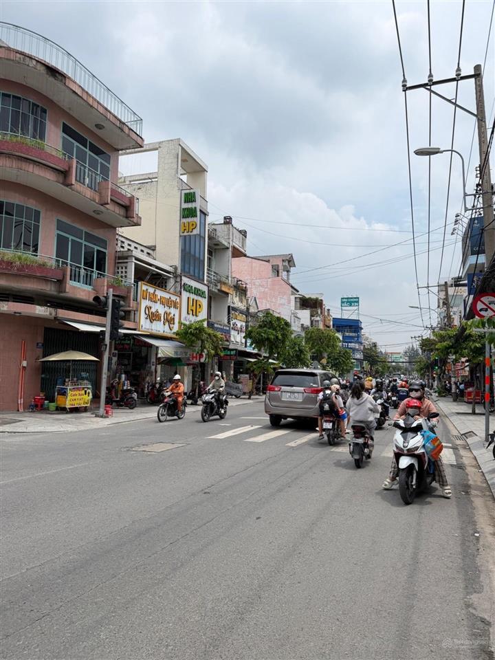 129m2 mặt phố quang trung, mt 5m, dòng tiền 40tr/tháng, giá 17 tỷ