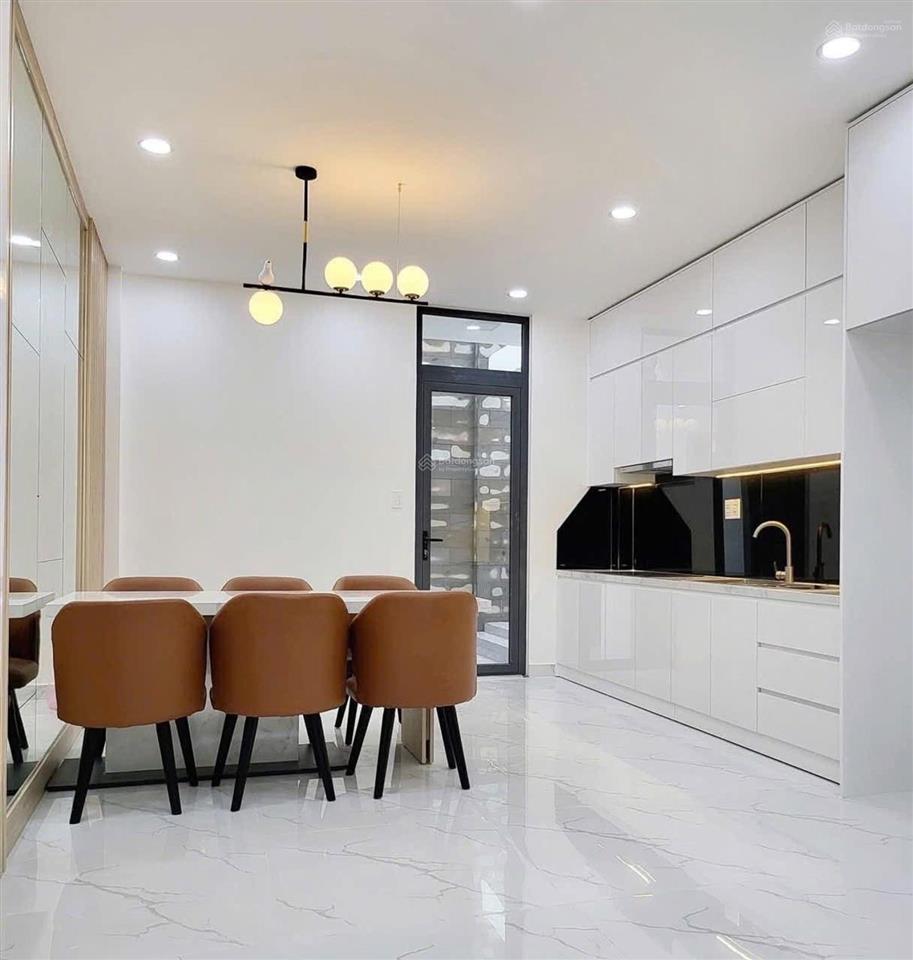 100m thổ cư | nhà 3 tầng | 4pn | đ. nhựa 10m | giảm 900 triệu | giá mới hơn 5 tỷ