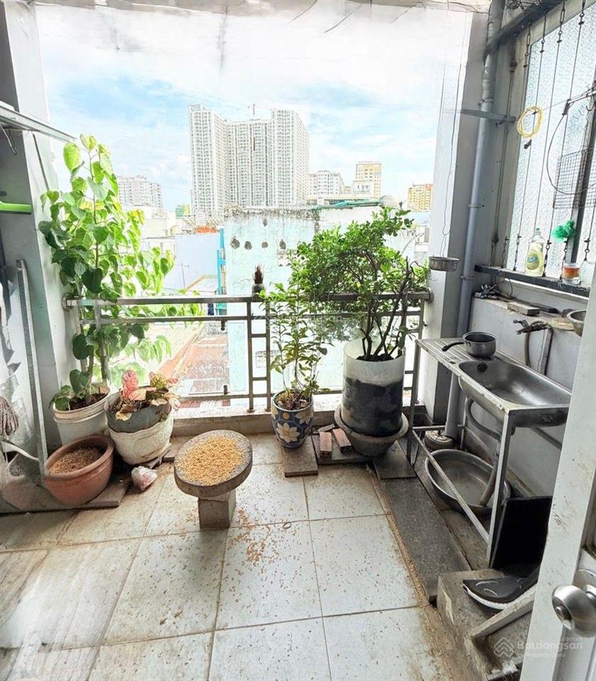 Nguyễn cảnh chân 5 tầng btct sân thượng , 4pn, 5wc