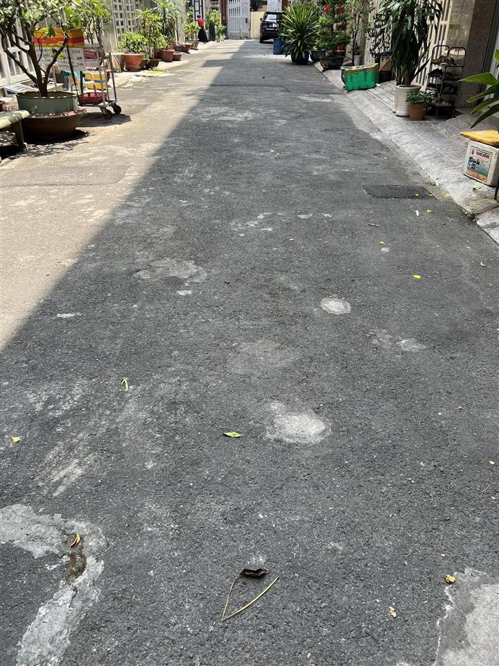 Nhà tân phú hẻm xe tải 1 trệt 4 lầu 6pn gần chợ tân hương