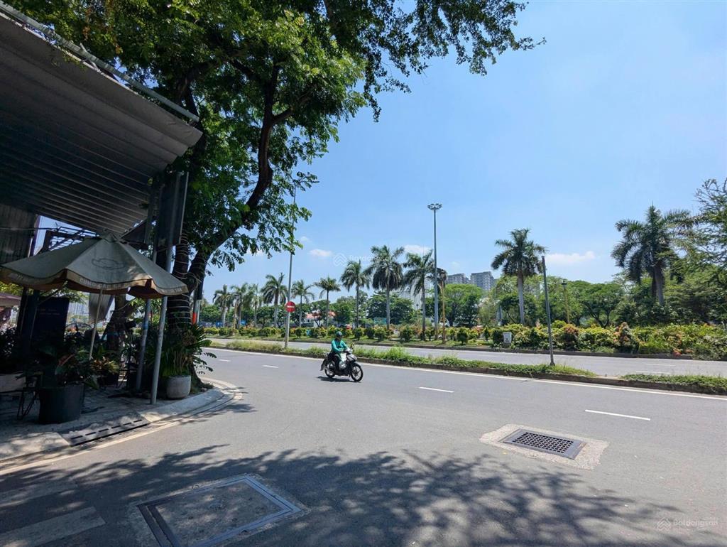 Khan hiếm  góc 2 mặt tiền nguyễn văn linh  quận 7. vị trí đẹp cảm xúc