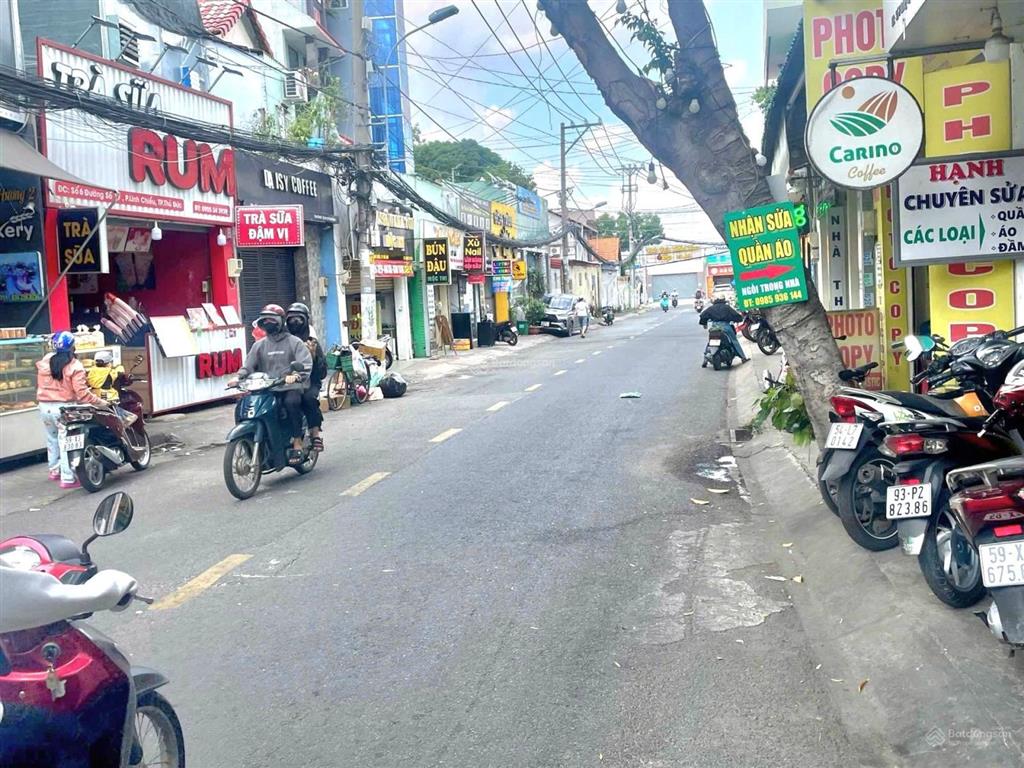 Mặt tiền kinh doanh lô góc sát hoàng diệu 2 ngay đh ngân hàng linh chiểu, thủ đức diện tích