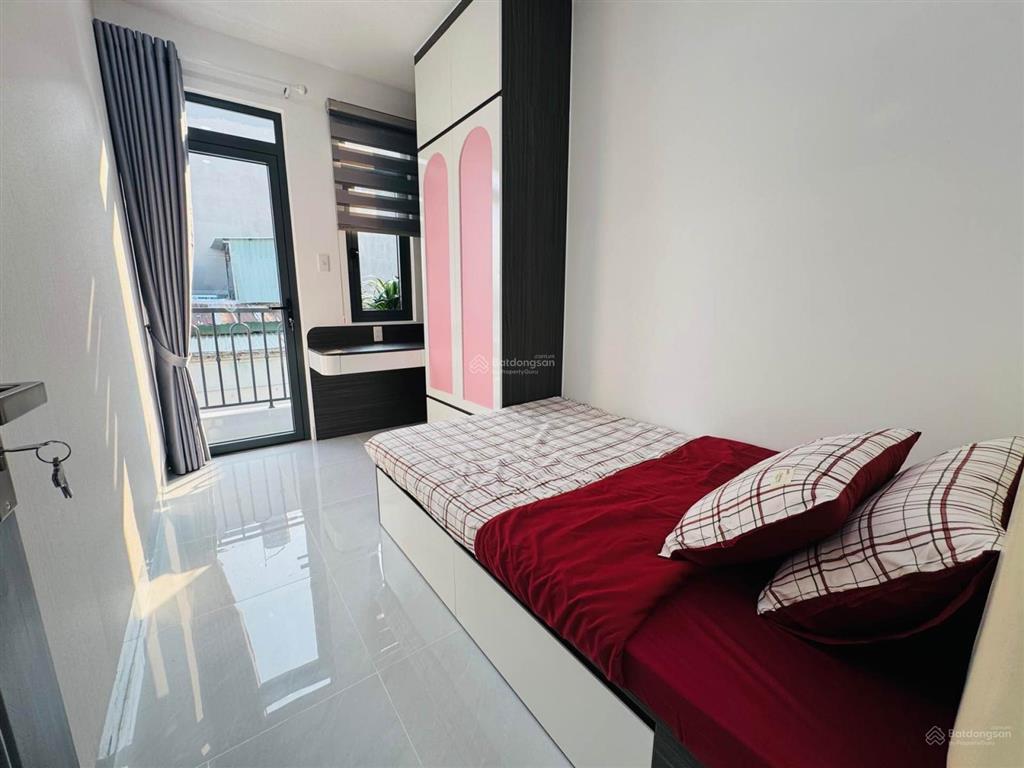 Nhà mới 3 lầu (dt 4.5 x 7)  3pn  hẻm 3.5m phan huy ích gò vấp  giá 3.18 tỷ