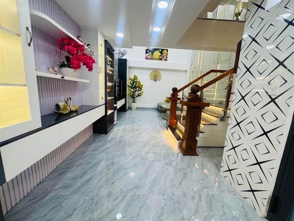 Siêu mới 5 tầng  dt 4 x 11  4pn  hxh phan huy ích gò vấp  5,99 tỷ