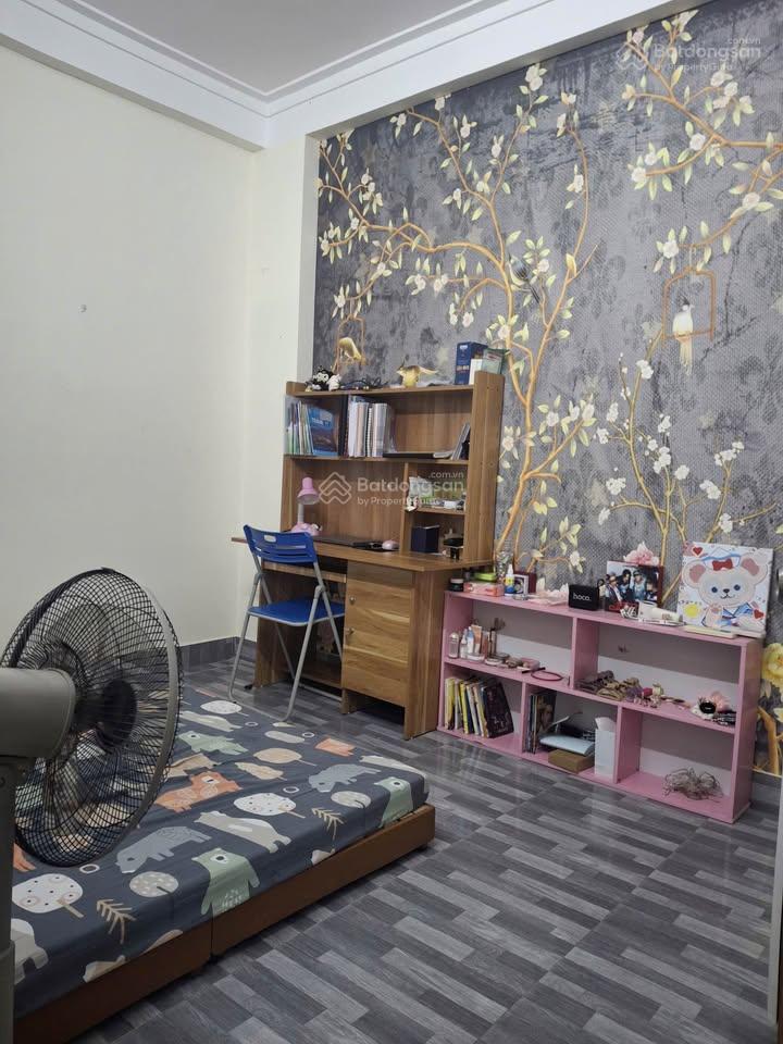 E ngọc bán nhà phố ngô quyền, hà đông, diện tích 40m 5 tầng, ô tô đỗ cửa, giá hơn 10 tỷ