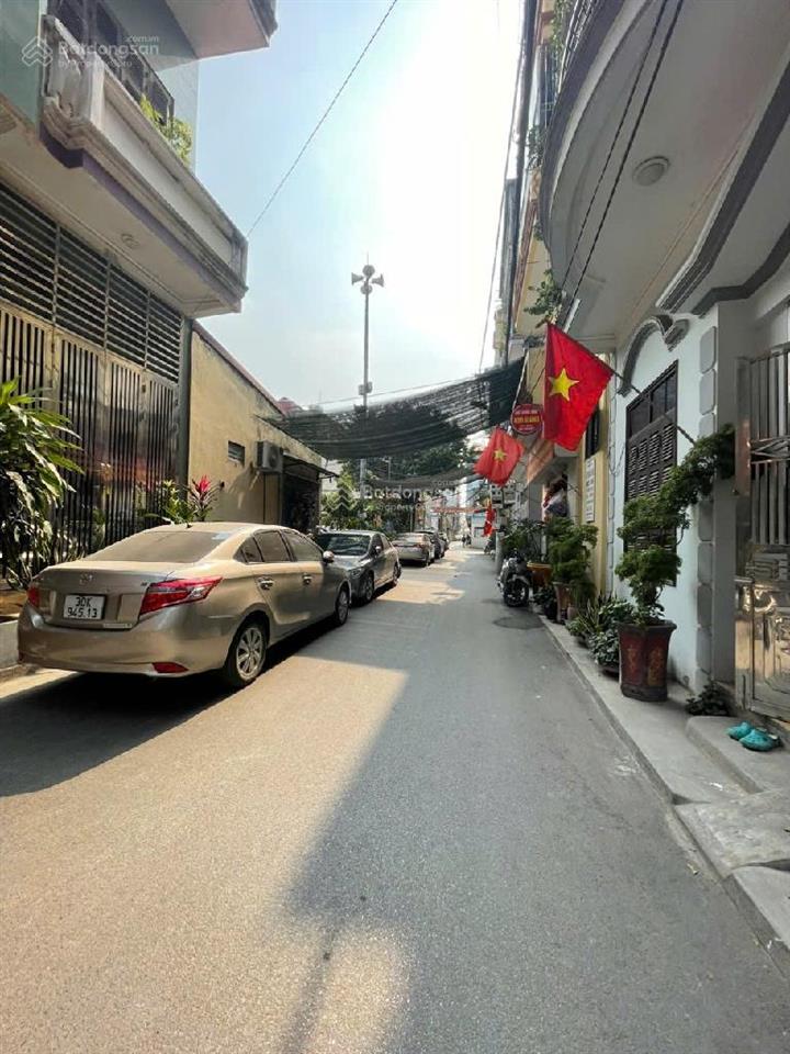 E ngọc bán nhà phố ngô quyền, hà đông, diện tích 40m 5 tầng, ô tô đỗ cửa, giá hơn 10 tỷ