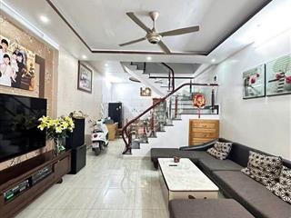 Bán nhà văn phú, hà đông, diện tích 40m 4 tầng dân xây, ô tô đỗ cửa, ngay ngã tư flc, giá 8,5 tỷ