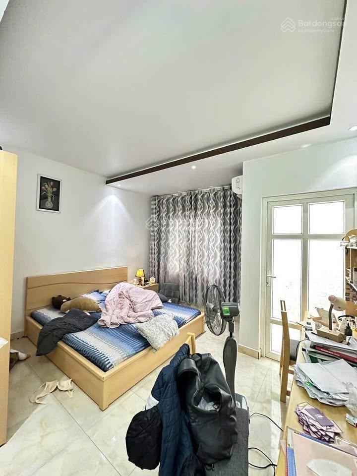 Bán nhà văn phú, hà đông, diện tích 40m 4 tầng dân xây, ô tô đỗ cửa, ngay ngã tư flc, giá 8,5 tỷ
