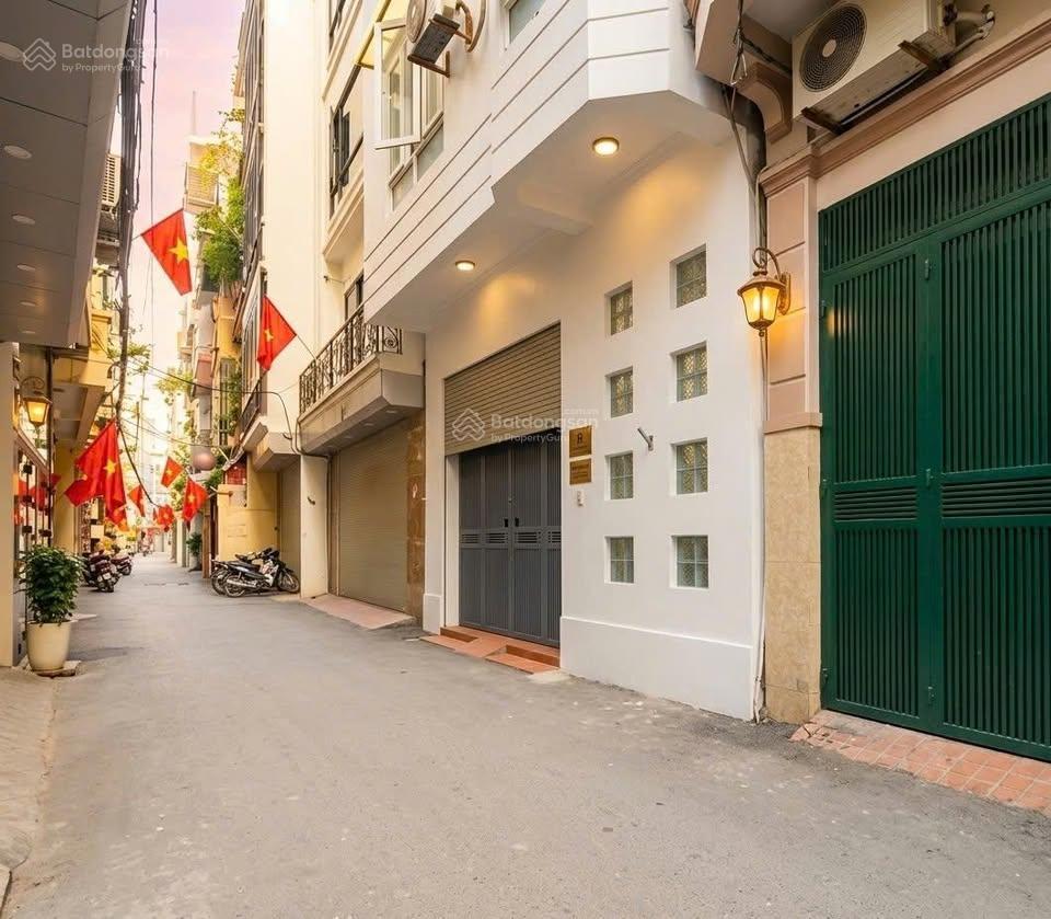Bán nhà phố ngô quyền, khu đt văn khê, hà đông, ô tô qua nhà, kinh doanh, 40m 5 tầng, giá 9,8 tỷ