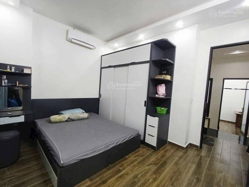 Bán nhà phố ngô quyền, hà đông, ô tô đỗ cửa, gần phố, diện tích 38m 4 tầng dân xây, giá 8,5 tỷ