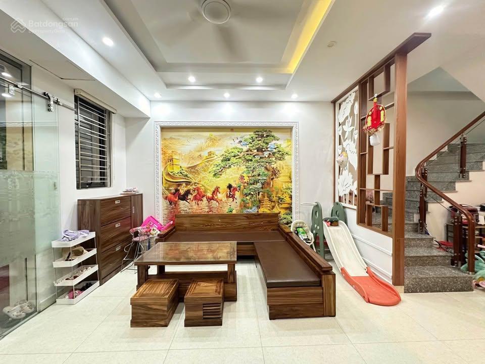 Bán nhà phố ngô thì sỹ, vạn phúc, hà đông, dt 47m 4 tầng dân xây, ô tô đỗ cửa, sát phố, giá 9,9 tỷ