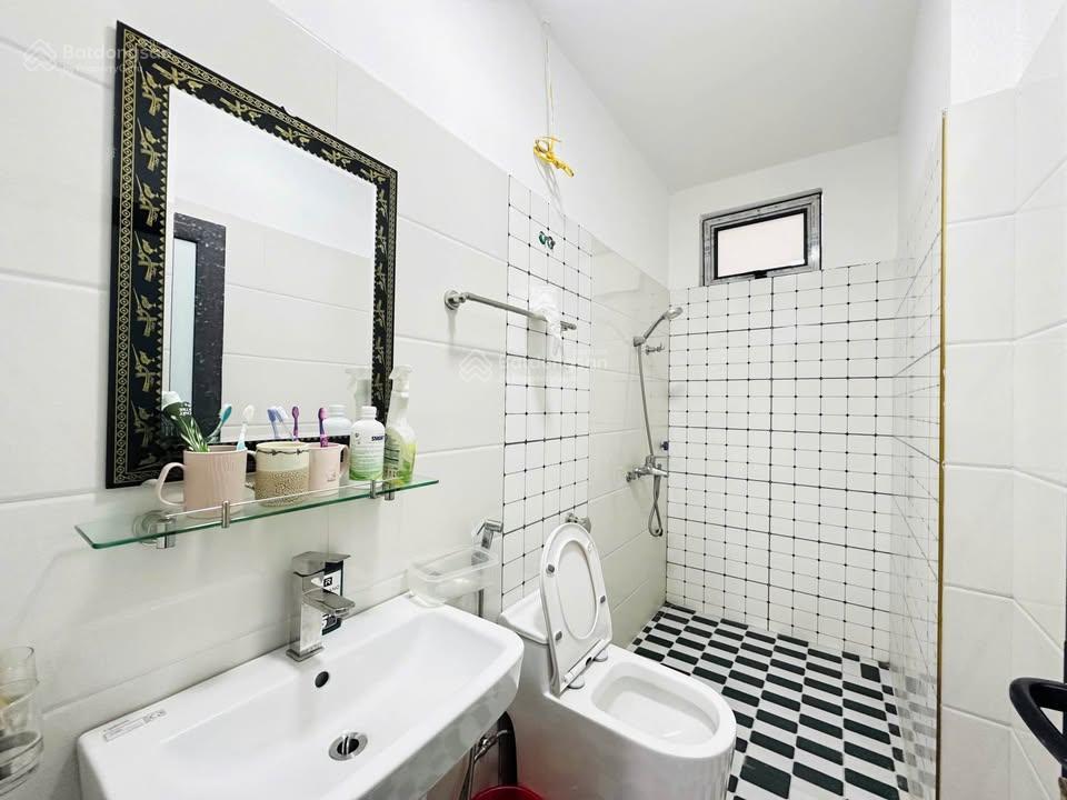 Bán nhà phố ngô thì sỹ, vạn phúc, hà đông, dt 47m 4 tầng dân xây, ô tô đỗ cửa, sát phố, giá 9,9 tỷ