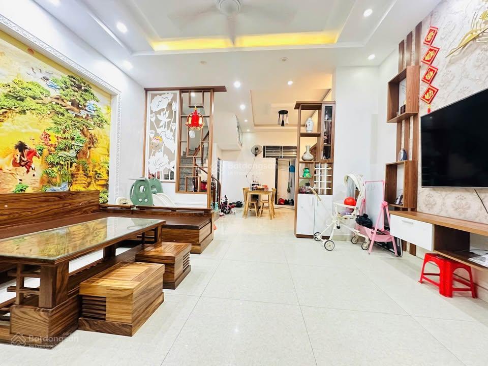 Bán nhà phố ngô thì sỹ, vạn phúc, hà đông, dt 47m 4 tầng dân xây, ô tô đỗ cửa, sát phố, giá 9,9 tỷ