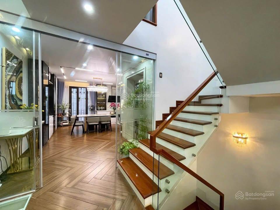 Bán nhà khu phân lô, vỉa hè khu đt ngô thì nhậm, hà đông, dt 40m 5 tầng t.máy, k.doanh, giá 16,5 tỷ
