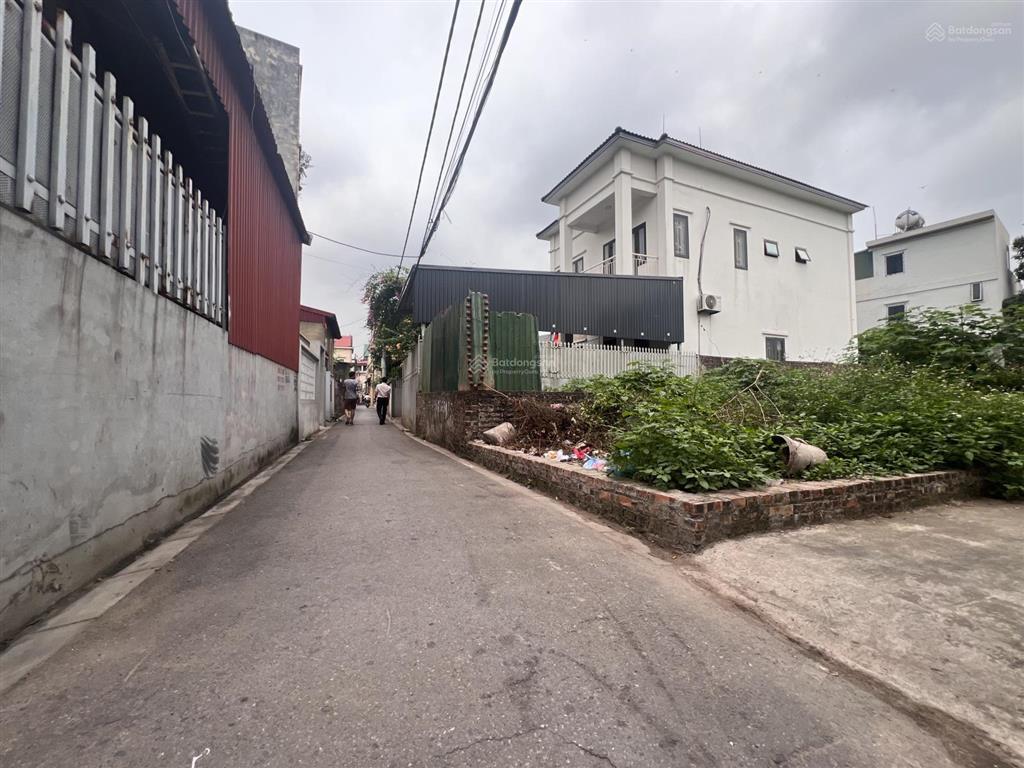 Em cần bán lô đất 48m tại mai lâm, đông anh thông ô tô tài chính nhỏ