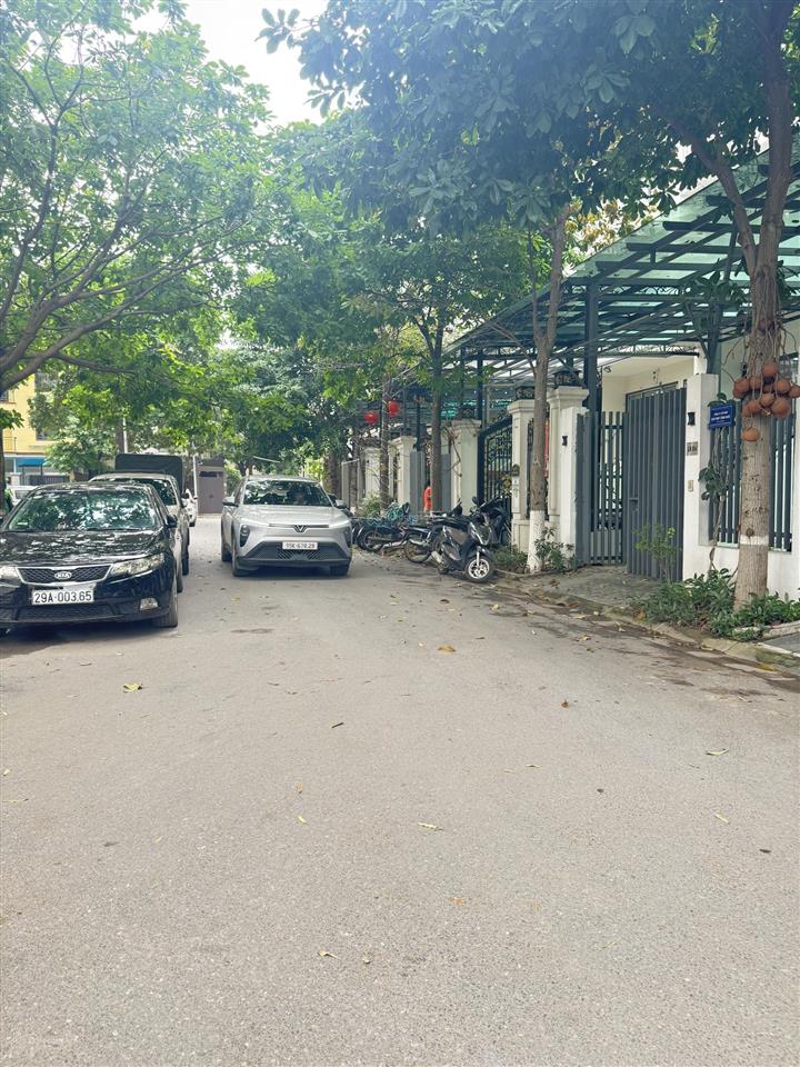 260tr/m2[liền kề thanh xuân] 107m2/28tỷ  vỉa hè ô tô tránh  6 tầng có hầm  ở và kinh doanh