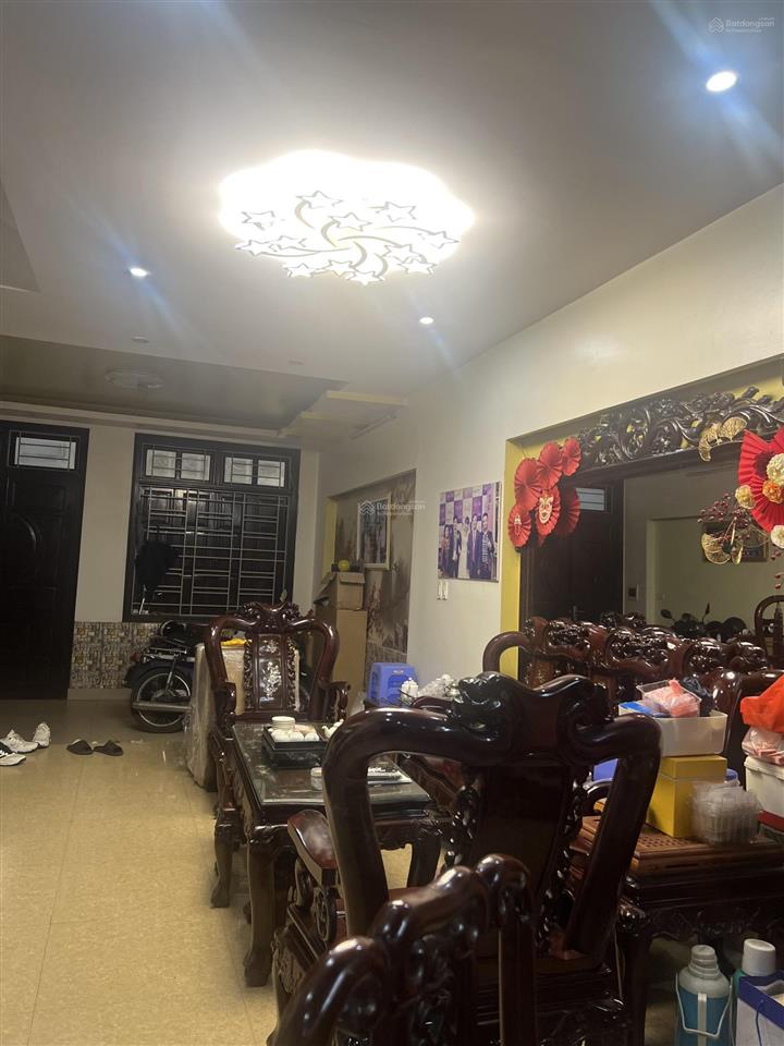 Cho thuê nhà riêng khu văn cao ba đình