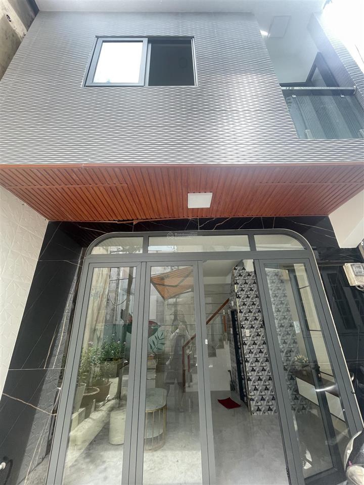 Bán nhà rẻ hẻm 4m thông  2 tầng  mà chỉ 2,8 tỷ  dts 47,2m2  kế tên lửa  vào ở ngay
