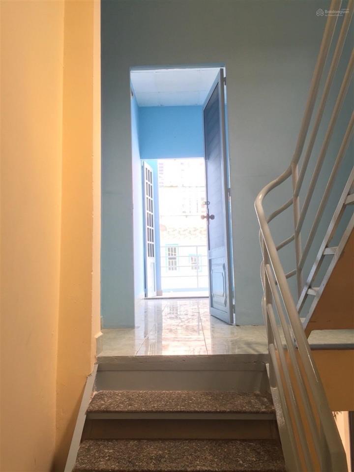 Bán nhà bình tân  55m²  2 tầng  3 pn mà nhỉnh 4 tỷ  hẻm 4m thông ra tên lửa  vào ở ngay