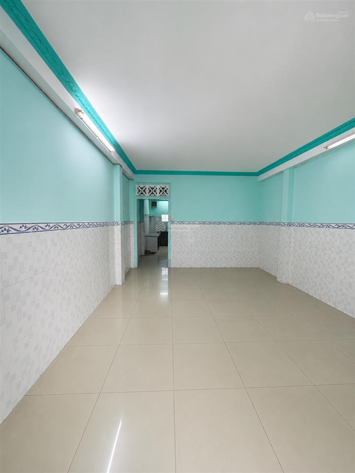 Bán nhà 2 mt hẻm bình tân  4x13  2 tầng  hẻm 5m thông  kế tên lửa  nhỉnh 3 tỷ vào ở ngay