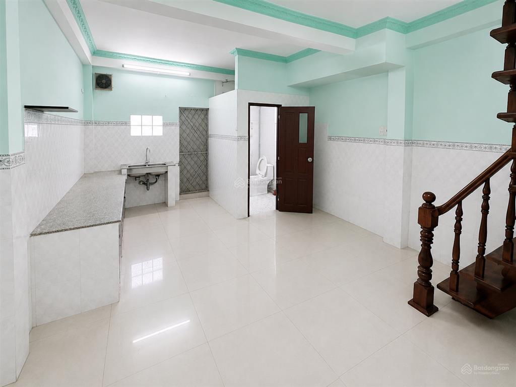 Bán nhà 2 mt hẻm bình tân  4x13  2 tầng  hẻm 5m thông  kế tên lửa  nhỉnh 3 tỷ vào ở ngay