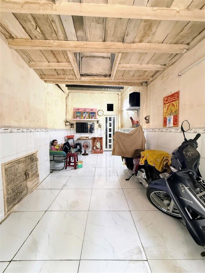 Bán nhà 2 tầng  dtsd 44m2  hẻm 6m thông  kế bà hom  nhỉnh 3 tỷ