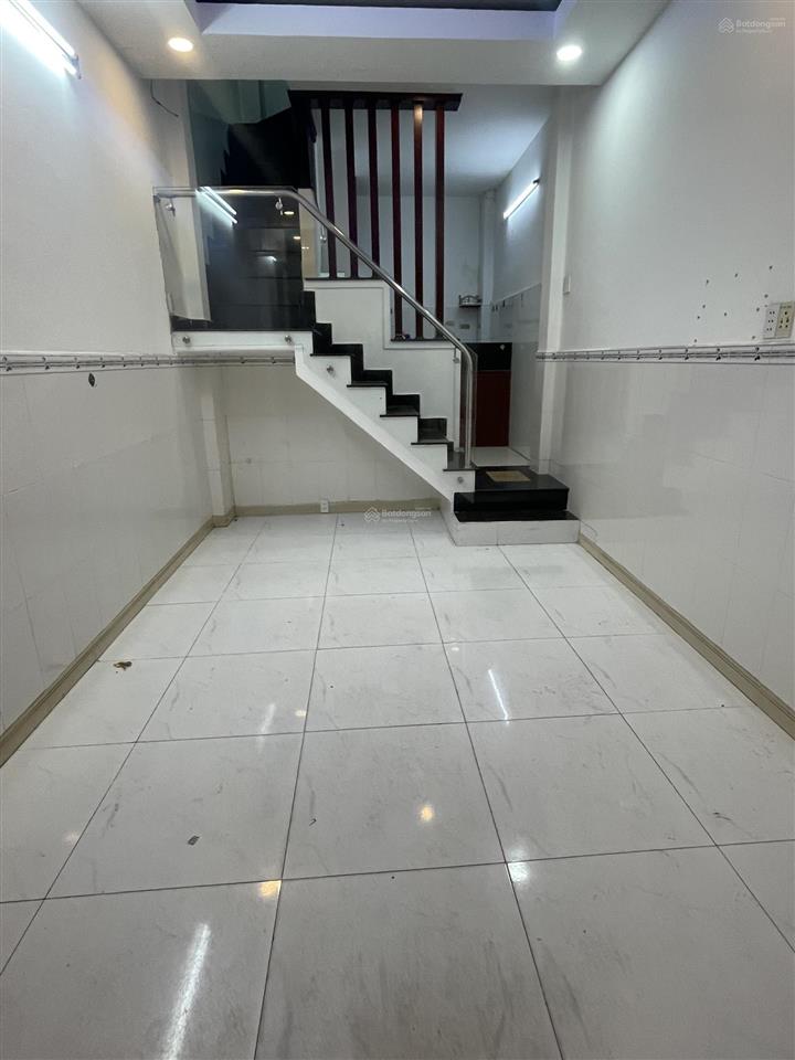 Bán nhà 3 tầng  3x10  bình tân  hẻm 4m thông  lê văn quới  3 tỷ vào ở ngay