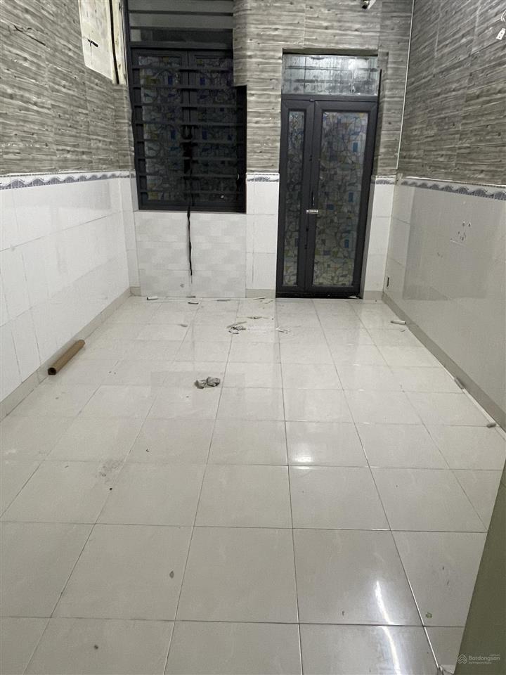 Bán nhà 3 tầng  3x10  bình tân  hẻm 4m thông  lê văn quới  3 tỷ vào ở ngay