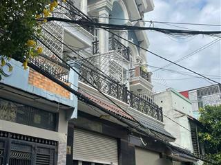 Bán nhà 4 tầng có sân thượng  4x8m hẻm 5m thông  tặng full nội thất  bình tân  nhỉnh 4 tỷ vào ở