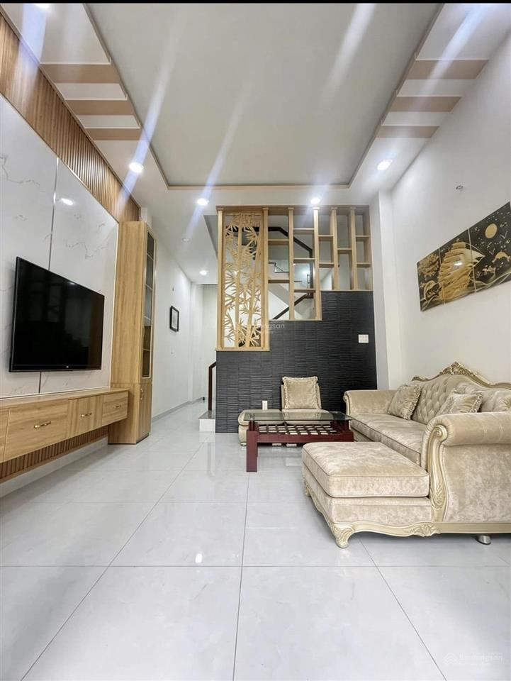 Bán nhà 4x11 tặng full nội thất  2 tầng  lê đình cẩn  hẻm 5m thông  nhỉnh 3 tỷ