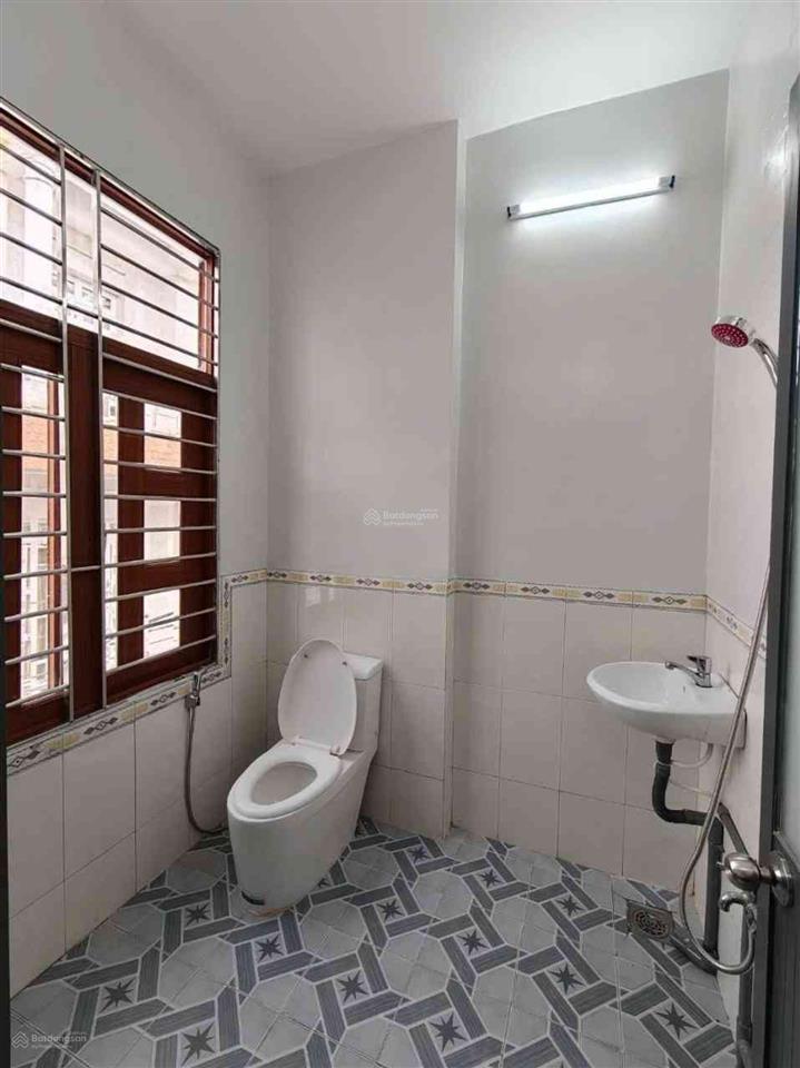 Bán nhà bình tân 4x10  2 tầng, 3pn, hẻm xe hơi 6m thông  giáp tên lửa  chính chủ  nhỉnh 3 tỷ