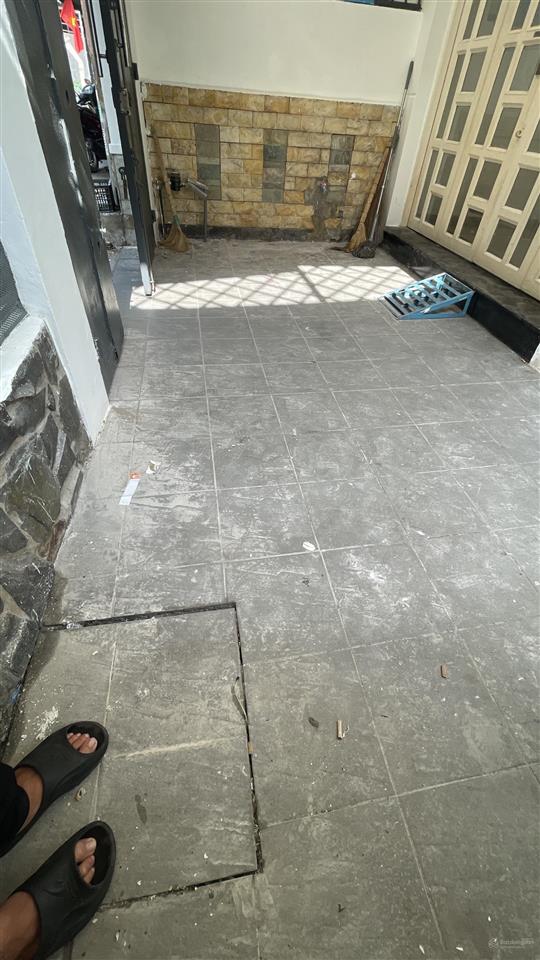 Nhà ngay bình tân 3 tầng btct  77,7m2 xe hơi tới cửa thông  giáp tên lửa  sổ riêng  4.8 tỷ tl