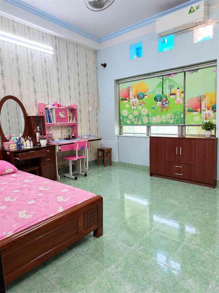 Ngay tân tạo  2 tầng  37m2  xe hơi thông thoáng  sát kênh tham lương  nhỉnh 2 tỷ