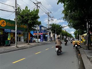 Ngay tân tạo  2 tầng  37m2  xe hơi thông thoáng  sát kênh tham lương  nhỉnh 2 tỷ