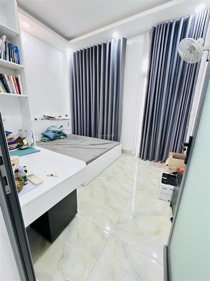 Gần khu tên lửa  42m2  2 tầng btct  xe hơi 5m đỗ cửa  dòng tiền 7tr  nhỉnh 3 tỷ tl