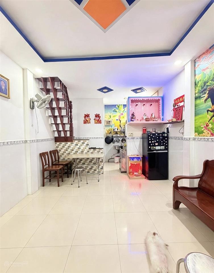 2 tỷ xíu " ngay hl2  32m2  2 tầng btct  hẻm 4m thông  giáp phan anh 4 xã  shr  có dòng tiền