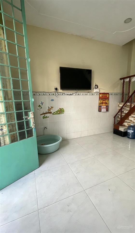 Nhà hl2  4x10m  dòng tiền 6tr/th  2 tầng btct  10m ra mặt tiền  giáp tân phú  3.5 tỷ tl
