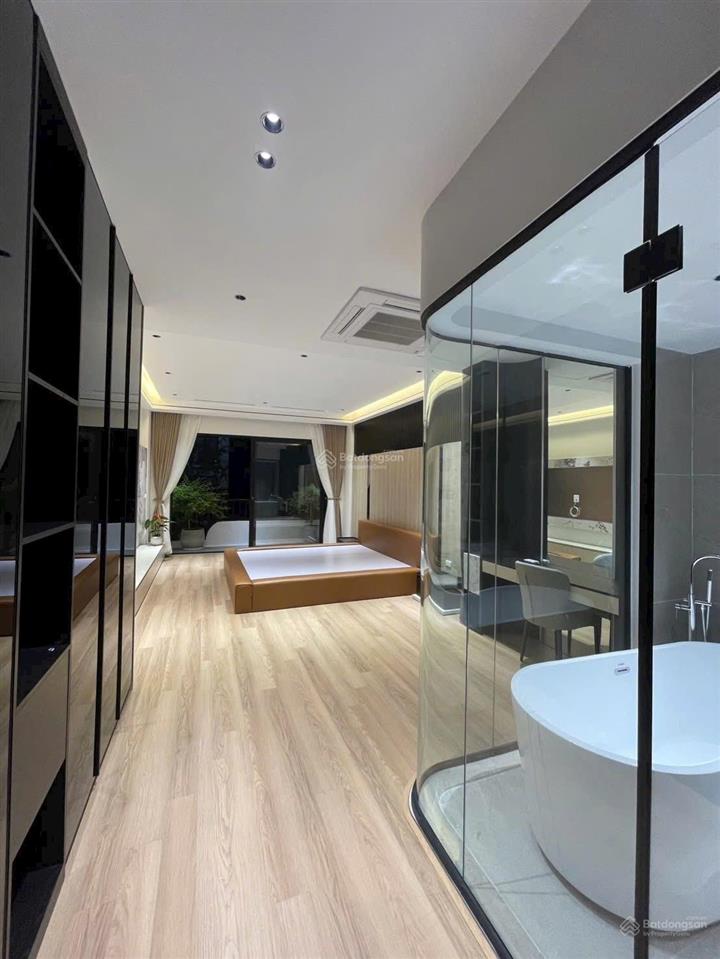 Bán nhà riêng 71m2 x7 tầng, gara hai xe 7 chỗ