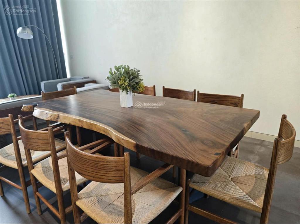 Chính chủ nhờ bán biệt thự
casamia calm đồng nà, hội an
150m2, mt 10m, 3 tầng, căn kiểu mẫu vip kd