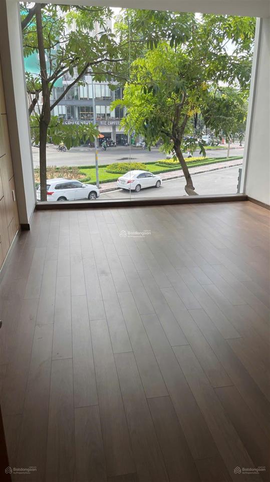 Siêu phẩm duy nhất mt hoa lan ngay vòng xoay phan xích long  4 tầng  hđt 70tr  giá 20,5 tỷ