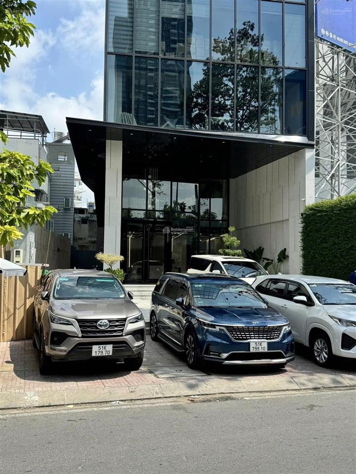 Đối diện landmark 81  toà nhà mt nguyễn hữu cảnh bình thạnh  dt 10x25m  h7t  giá chỉ 68 tỷ