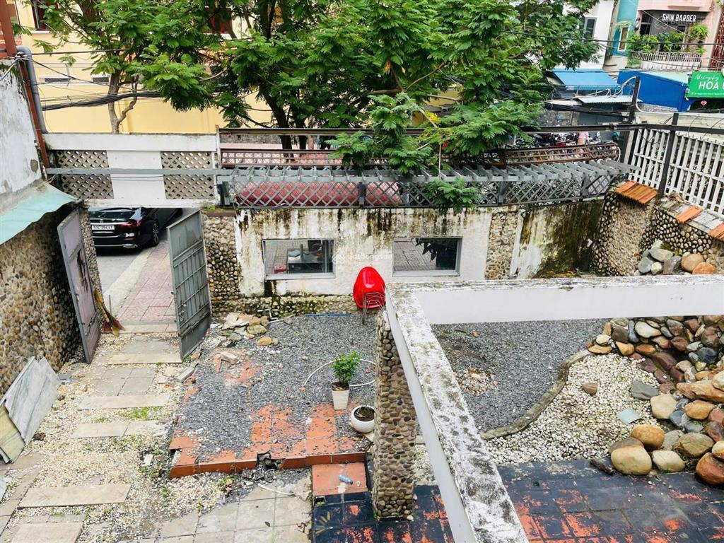 Siêu phẩm nhà ngay mặt tiền nguyễn trãi quận 1  dt 18x26.5m  3 tầng  xd h8t  giá 85 tỷ