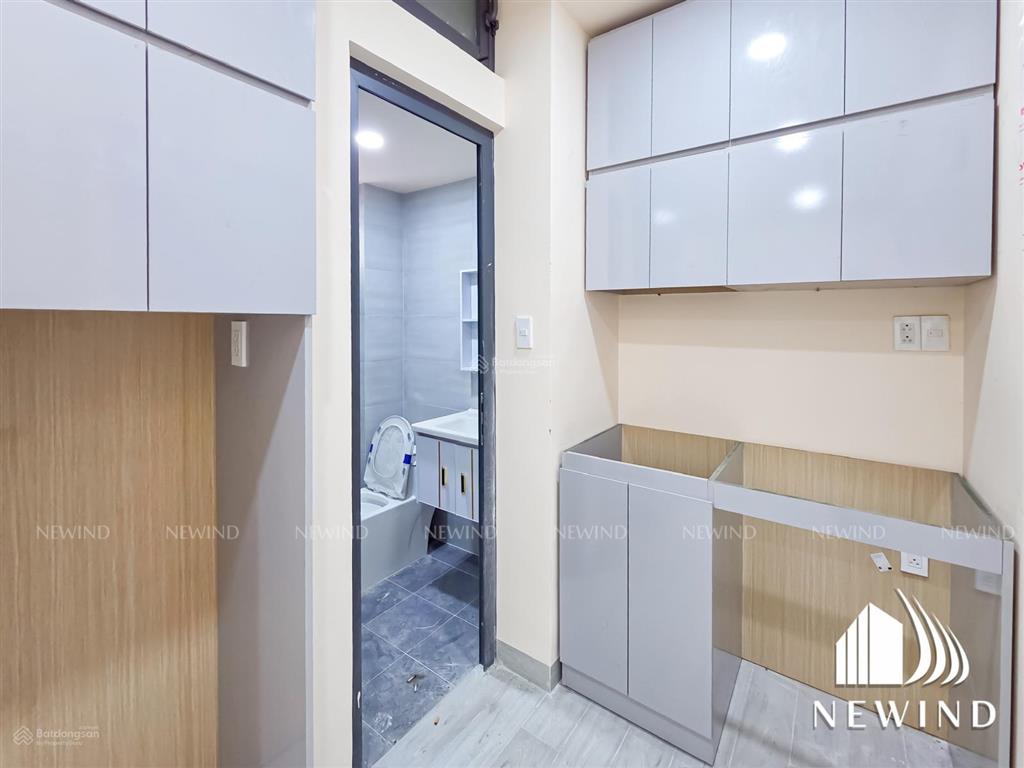 Phòng studio cửa sổ đầy đủ nội thất mới xây có máy giặt riêng gần pvgas, secc, tdtu, rmit