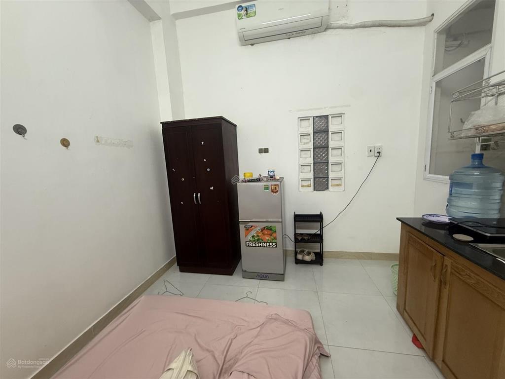 Căn hộ studio có ô thoáng đầy đủ nội thất ngay trung tâm đối điện siêu thị go