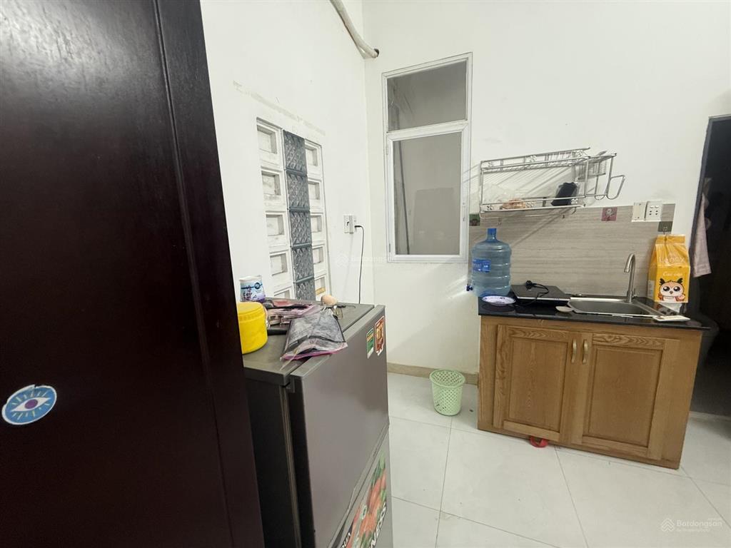 Căn hộ studio có ô thoáng đầy đủ nội thất ngay trung tâm đối điện siêu thị go