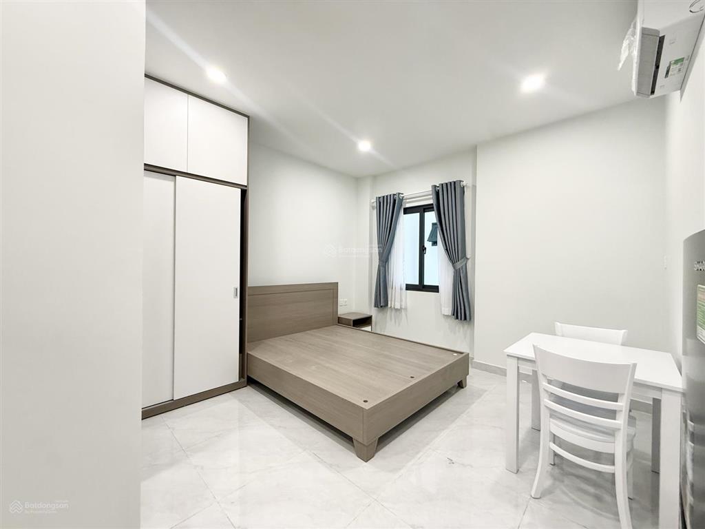 Mở hàng phòng mới đầy đủ nội thất có máy giặt riêng cửa sổ trời gần pvgas, rmit, tdtu, tnmt, secc